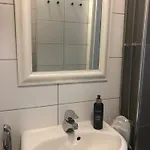 לינה וארוחת בוקר Haus Anna 3*